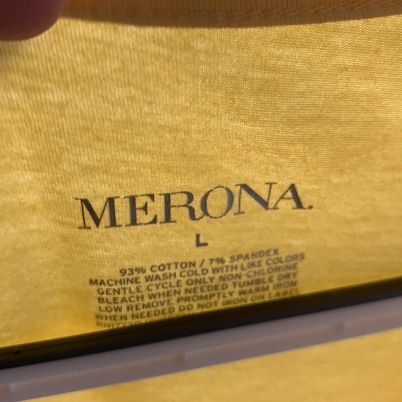 Women’s top - 4 for $20 - Picture 2 of 3